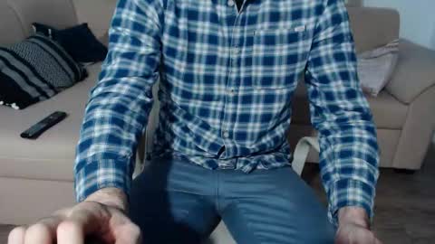 Snapshot of mr_alpacino chatting on March 20, 11:42 pm mr_alpacino online show from March 20, 11:42 pm