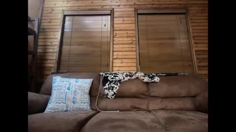 mr_anonymous025 online show from April 4, 9:51 am