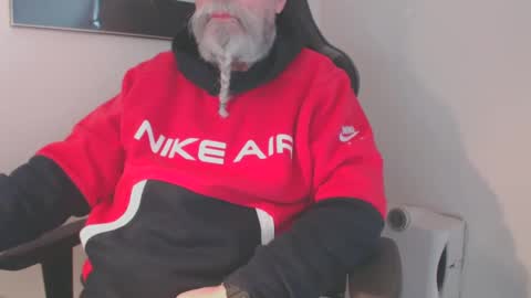 mr_boombastic2021 online show from February 15, 10:44 am