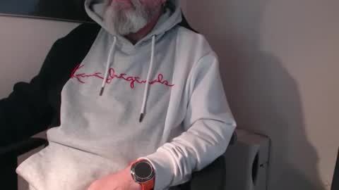 mr_boombastic2021 online show from November 15, 10:01 am