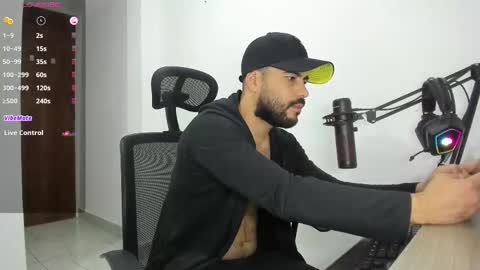 chris online show from October 13, 5:02 pm