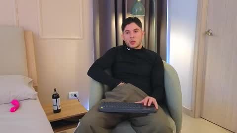 Danny  Aleja online show from March 3, 5:52 pm