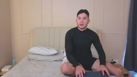 Danny  Aleja online show from June 27, 6:24 pm