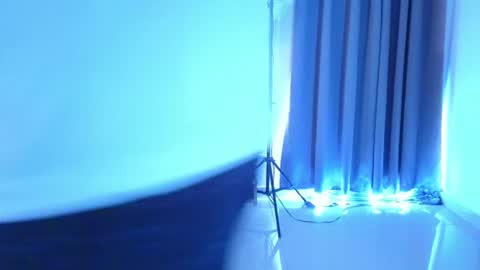 Danny  Aleja online show from July 29, 4:05 pm