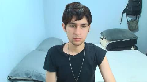 Snapshot of mr_erik_grey chatting on December 14, 6:41 am Mr. Erik Grey online show from December 14, 6:41 am