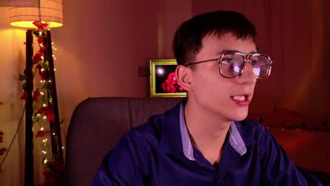 Snapshot of mr_evan1 chatting on December 31, 4:46 pm Mr Evans online show from December 31, 4:46 pm