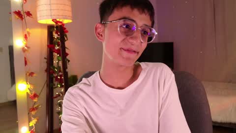 Snapshot of mr_evan1 chatting on January 24, 3:24 pm Mr Evans online show from January 24, 3:24 pm