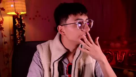 Snapshot of mr_evan1 chatting on February 10, 2:05 pm Mr Evans online show from February 10, 2:05 pm