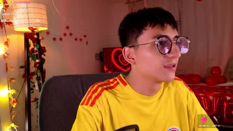 Snapshot of mr_evan1 chatting on February 13, 2:42 pm Mr Evans online show from February 13, 2:42 pm