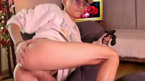 Snapshot of mr_evan1 chatting on February 26, 3:19 pm Mr Evans online show from February 26, 3:19 pm