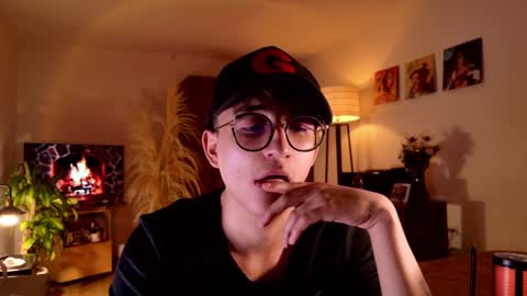 Snapshot of mr_evan1 chatting on September 9, 2:49 pm Mr Evans online show from September 9, 2:49 pm