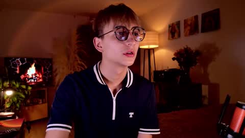 Snapshot of mr_evan1 chatting on September 21, 2:51 pm Mr Evans online show from September 21, 2:51 pm