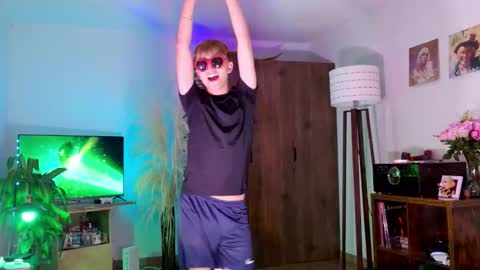 Snapshot of mr_evan1 chatting on October 2, 5:20 pm Mr Evans online show from October 2, 5:20 pm