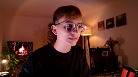 Snapshot of mr_evan1 chatting on October 10, 4:39 pm Mr Evans online show from October 10, 4:39 pm