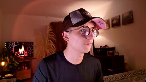 Snapshot of mr_evan1 chatting on October 16, 1:12 pm Mr Evans online show from October 16, 1:12 pm