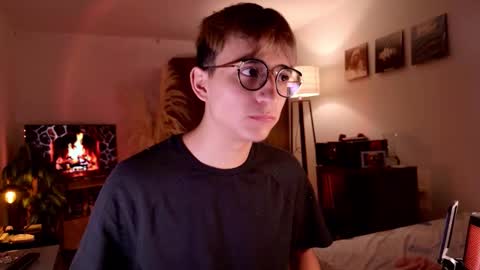 Snapshot of mr_evan1 chatting on October 30, 4:41 pm Mr Evans online show from October 30, 4:41 pm