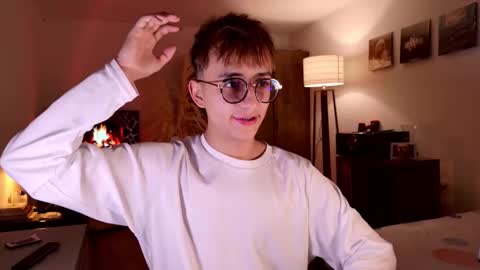 Snapshot of mr_evan1 chatting on November 1, 4:09 pm Mr Evans online show from November 1, 4:09 pm