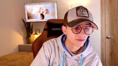 Snapshot of mr_evan1 chatting on November 20, 4:51 pm Mr Evans online show from November 20, 4:51 pm