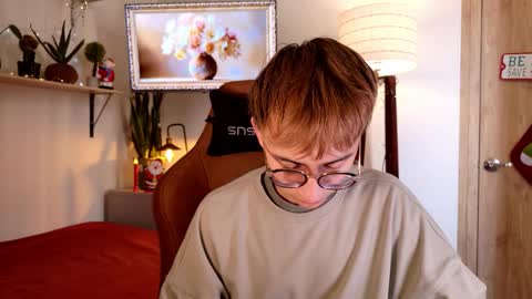 Snapshot of mr_evan1 chatting on November 30, 4:33 pm Mr Evans online show from November 30, 4:33 pm