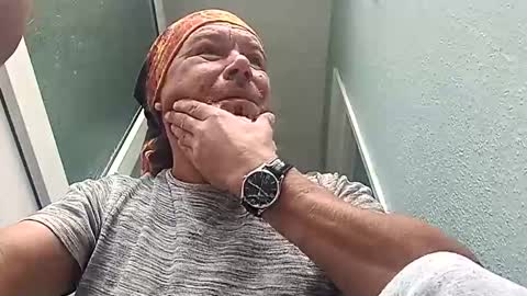 mr_i_ online show from September 12, 8:14 am