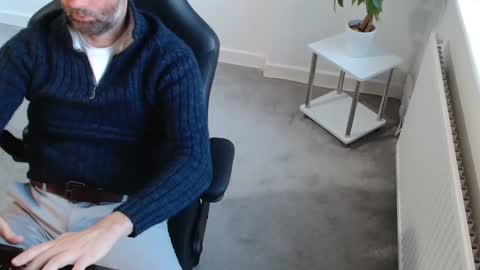 mr_matthew_me online show from October 24, 7:38 am