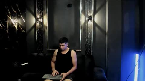 mr_maximo online show from September 15, 5:07 am