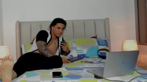 Snapshot of mr_maximo chatting on March 16, 5:55 am mr_maximo online show from March 16, 5:55 am