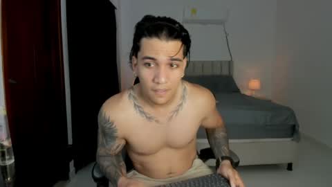 mr_maximo online show from May 17, 3:59 am