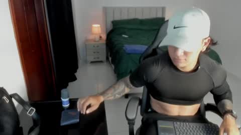 mr_maximo online show from May 29, 3:26 am