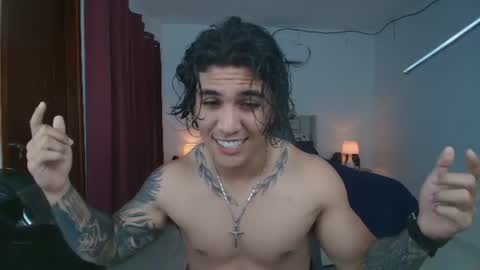 mr_maximo online show from June 24, 2:32 am