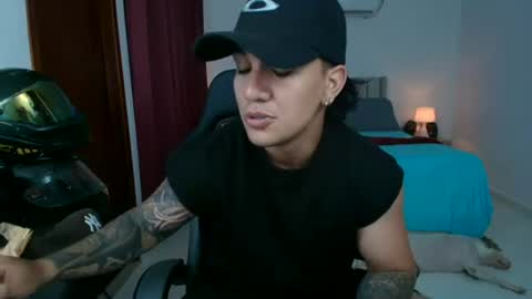 mr_maximo online show from June 28, 1:55 am
