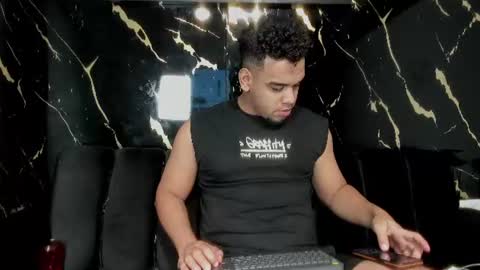 mr_maximo online show from June 29, 4:08 am