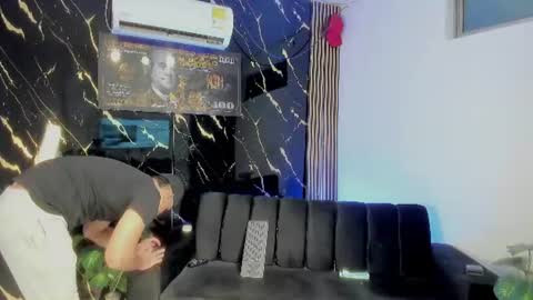 mr_maximo online show from July 2, 4:51 am