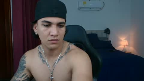 mr_maximo online show from July 4, 1:23 am