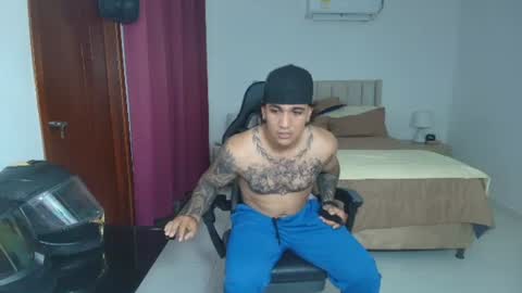 mr_maximo online show from July 21, 3:09 am