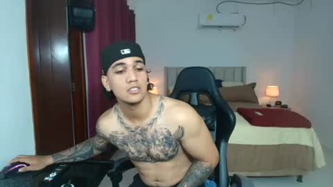 mr_maximo online show from July 22, 3:20 am