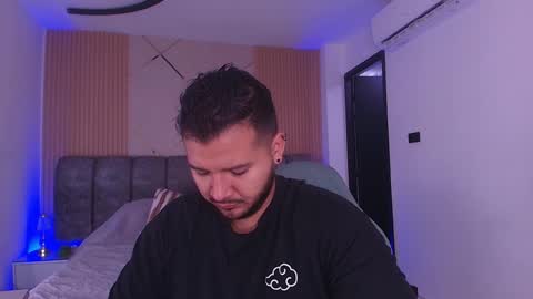 MIKEE online show from February 12, 3:12 am