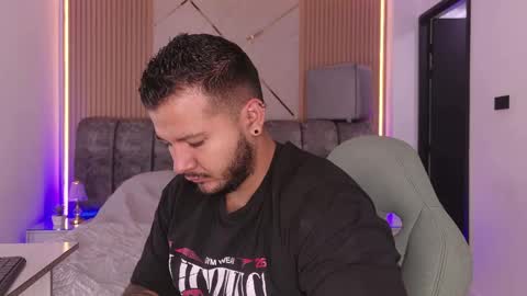 MIKEE online show from June 6, 3:11 am