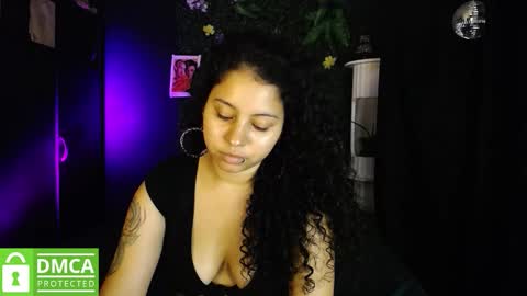 Snapshot of mr_mrscurie chatting on March 8, 2:59 am Mr Mrs Curie online show from March 8, 2:59 am