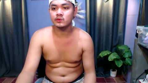 mr_olivercummerx online show from October 4, 1:42 pm