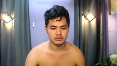 mr_olivercummerx online show from October 24, 2:41 am