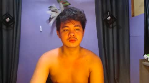 mr_olivercummerx online show from November 13, 2:49 pm