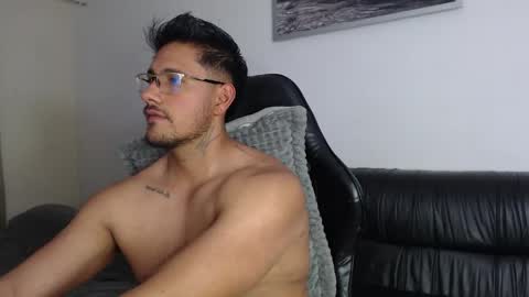 AARON online show from May 29, 6:22 am