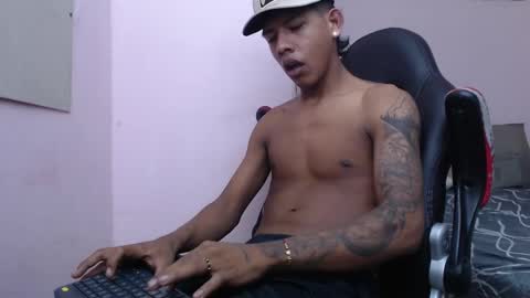 mr_stiven_ online show from January 9, 6:48 am