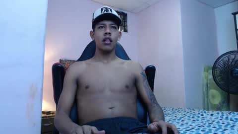 mr_stiven_ online show from January 22, 3:20 am
