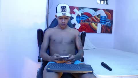 mr_stiven_ online show from February 9, 5:50 am