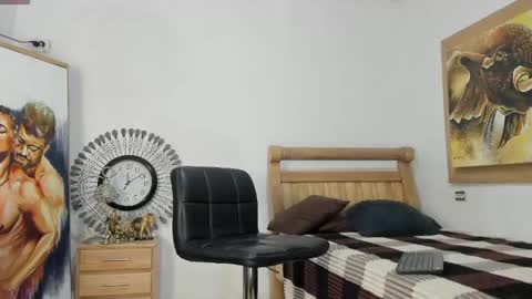 mr_stiven_ online show from May 15, 7:37 am