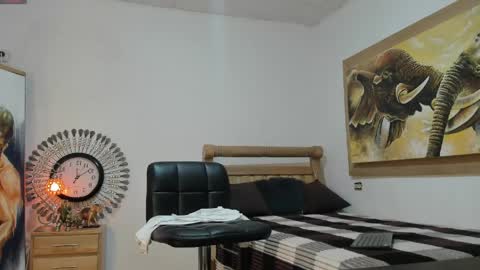 mr_stiven_ online show from May 20, 3:02 am