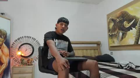 mr_stiven_ online show from May 26, 3:24 am
