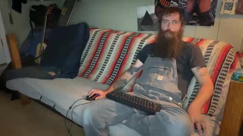 Snapshot of mr_valdor chatting on October 13, 11:27 pm Valdor online show from October 13, 11:27 pm